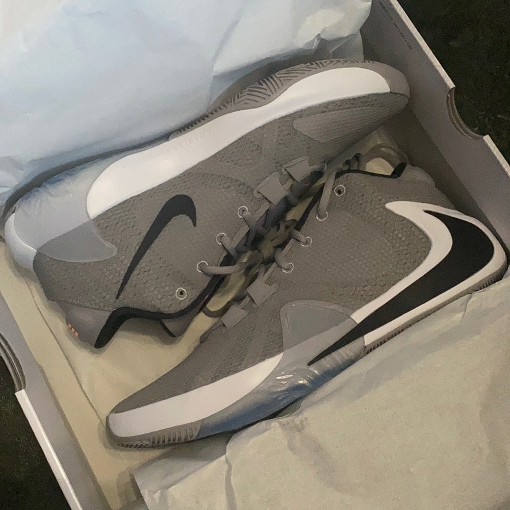 New in Box Zoom Freak 1